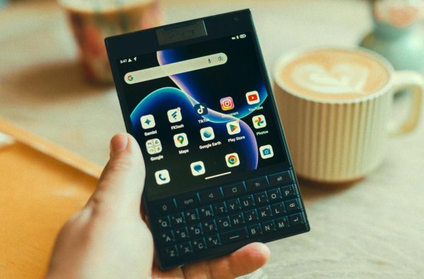 粤友钱配资 复古实体全键盘，Unihertz Titan 2 手机开启众筹