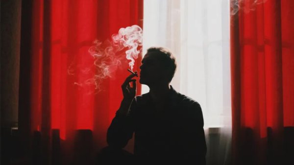 长富配资 烟草依赖：大脑被劫持的慢性病！戒不掉烟或许不是你的错 | 健康素养66条