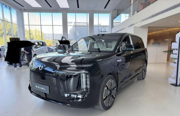 安全配资 腾势N8L预售31.98万起，大过问界M8，三电机762马力+云辇-A